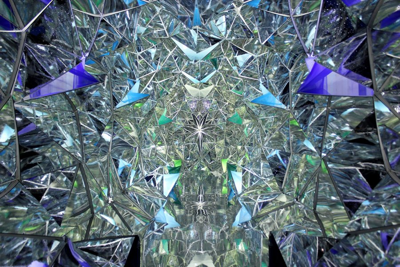 Illustration for article titled There's a Trippy Walk-In Kaleidoscope Hiding In This Shipping Container